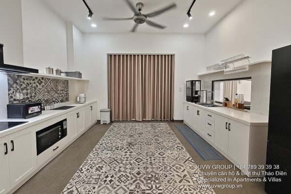 Beautiful 5-bedroom villa in Thao Dien with outdoor swimming pool, karaoke lounge, king-size beds, and 5 bathrooms – fully furnished for short-term resort-style stays
