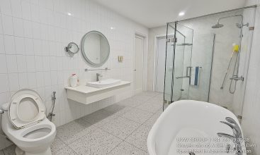 Beautiful 5-bedroom villa in Thao Dien with outdoor swimming pool, karaoke lounge, king-size beds, and 5 bathrooms – fully furnished for short-term resort-style stays