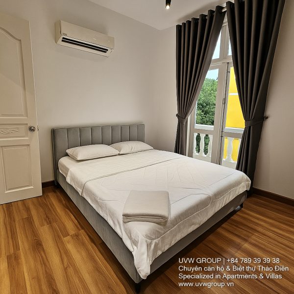 Beautiful 5-bedroom villa in Thao Dien with outdoor swimming pool, karaoke lounge, king-size beds, and 5 bathrooms – fully furnished for short-term resort-style stays