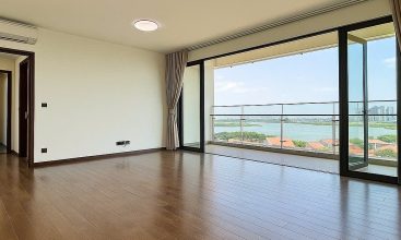 Luxury 3-bedroom apartment for sale at Thao Dien Green with river view, high floor, pink book in hand