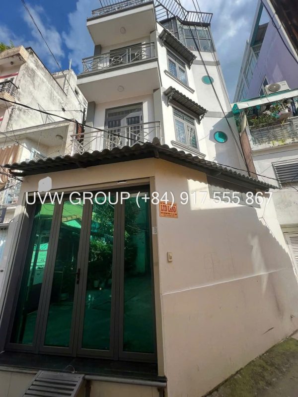 Urgent sale of house in Cach Mang Thang 8 Ward 4 – District 3