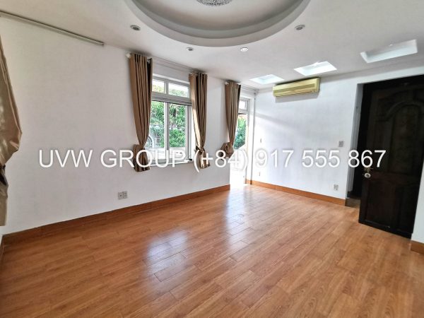white house for rent in thao dien-district 2