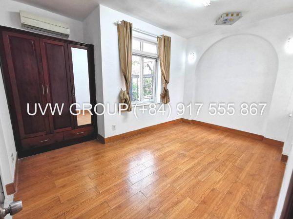 white house for rent in thao dien-district 2