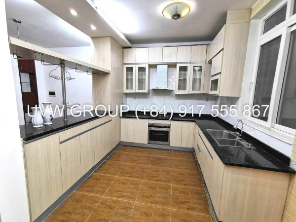 white house for rent in thao dien-district 2