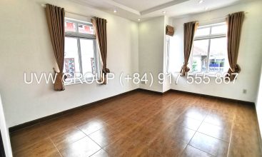 white house for rent in thao dien-district 2