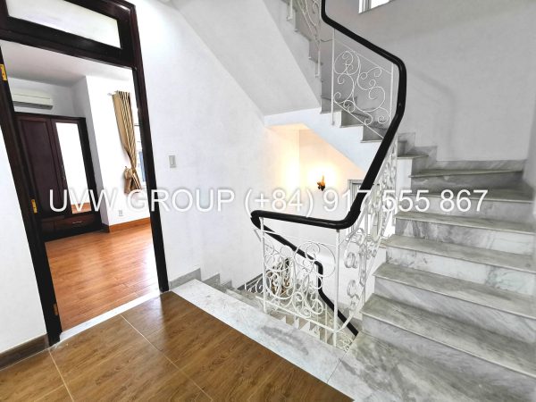 white house for rent in thao dien-district 2